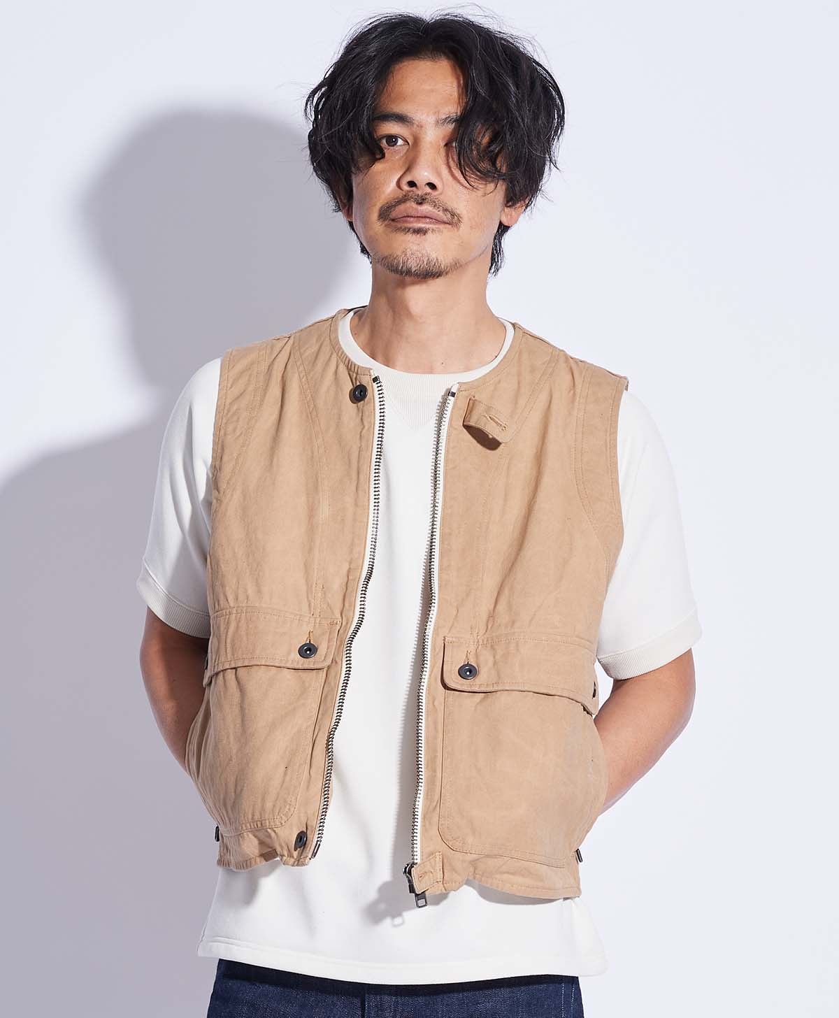 173cm 62kg サイズL Tシャツ着用