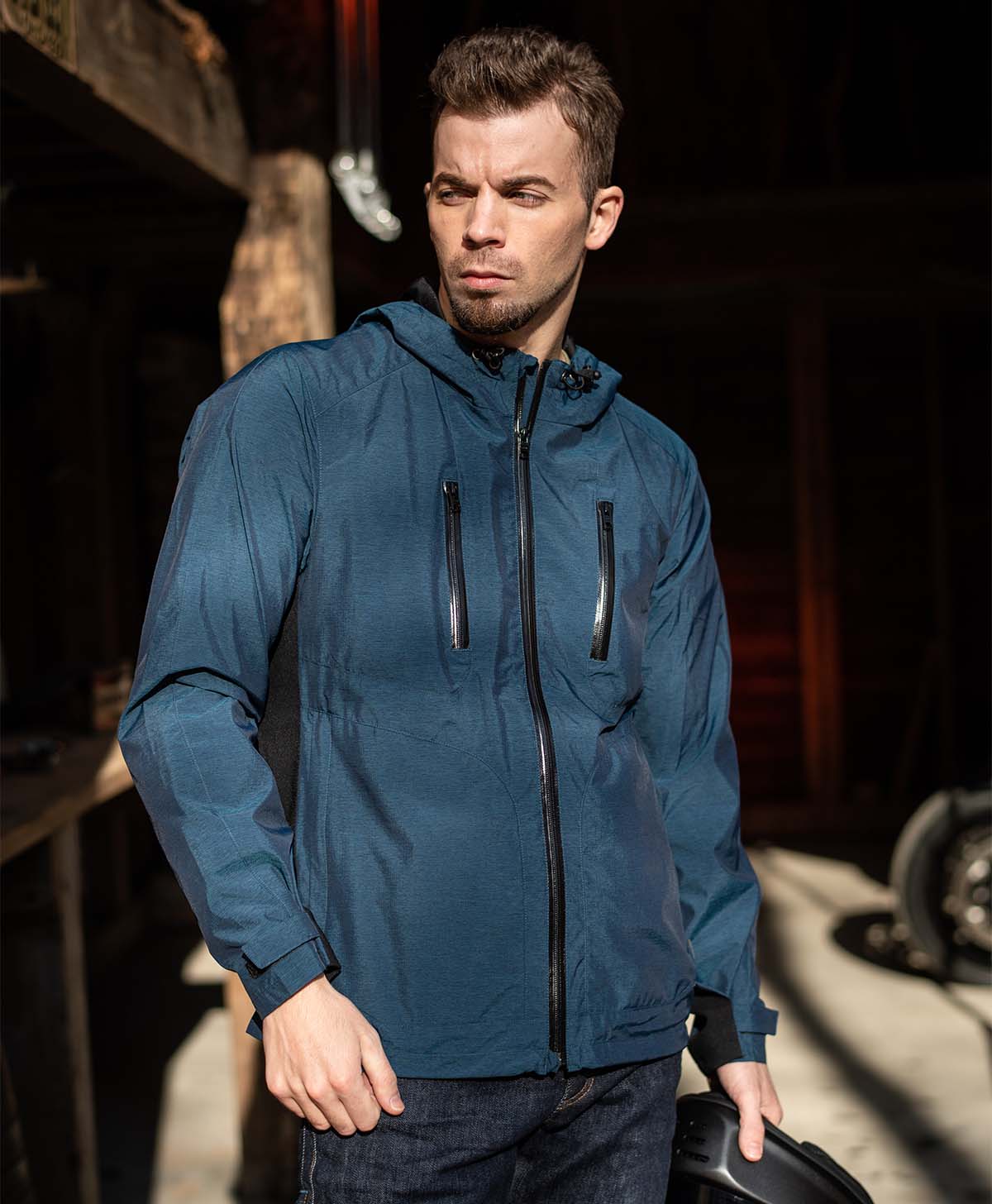 176cm 75kg サイズL Tシャツ着用(パッド入り)