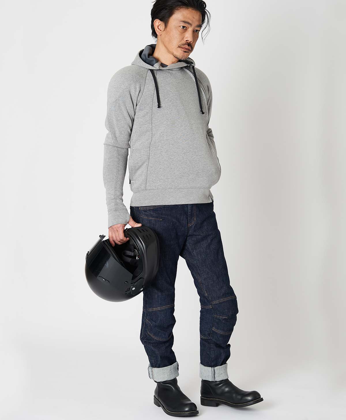 173cm 62kg サイズL Tシャツ着用