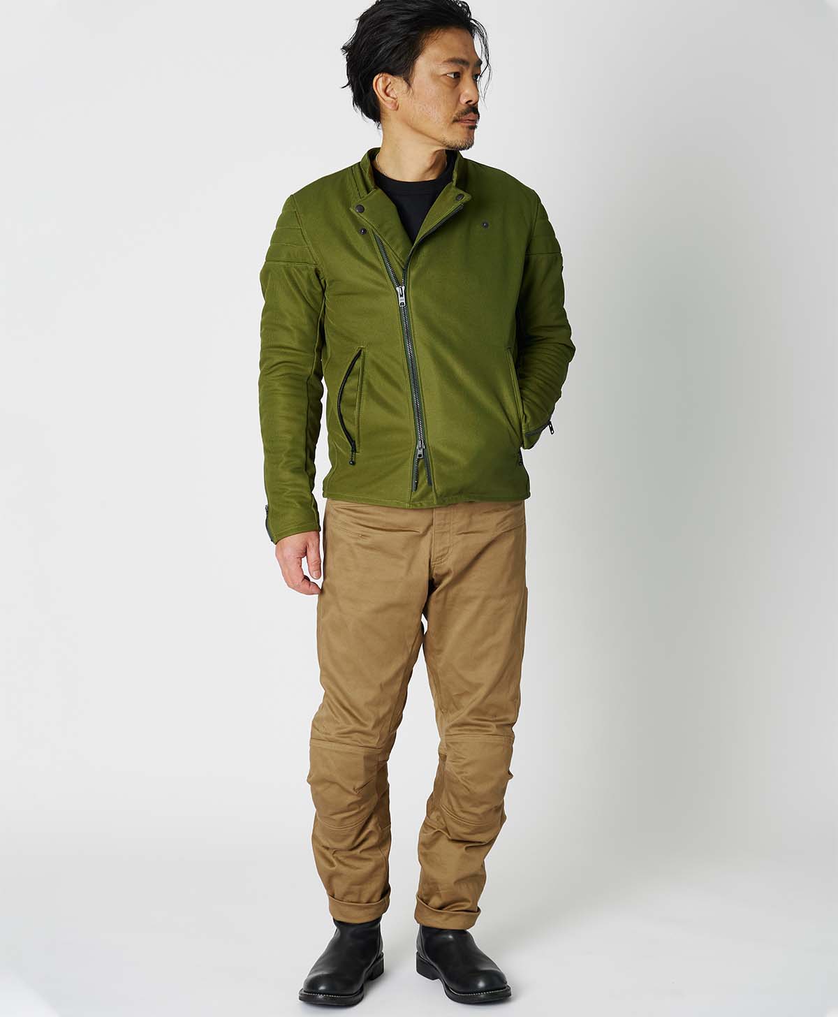 173cm 62kg サイズL Tシャツ着用