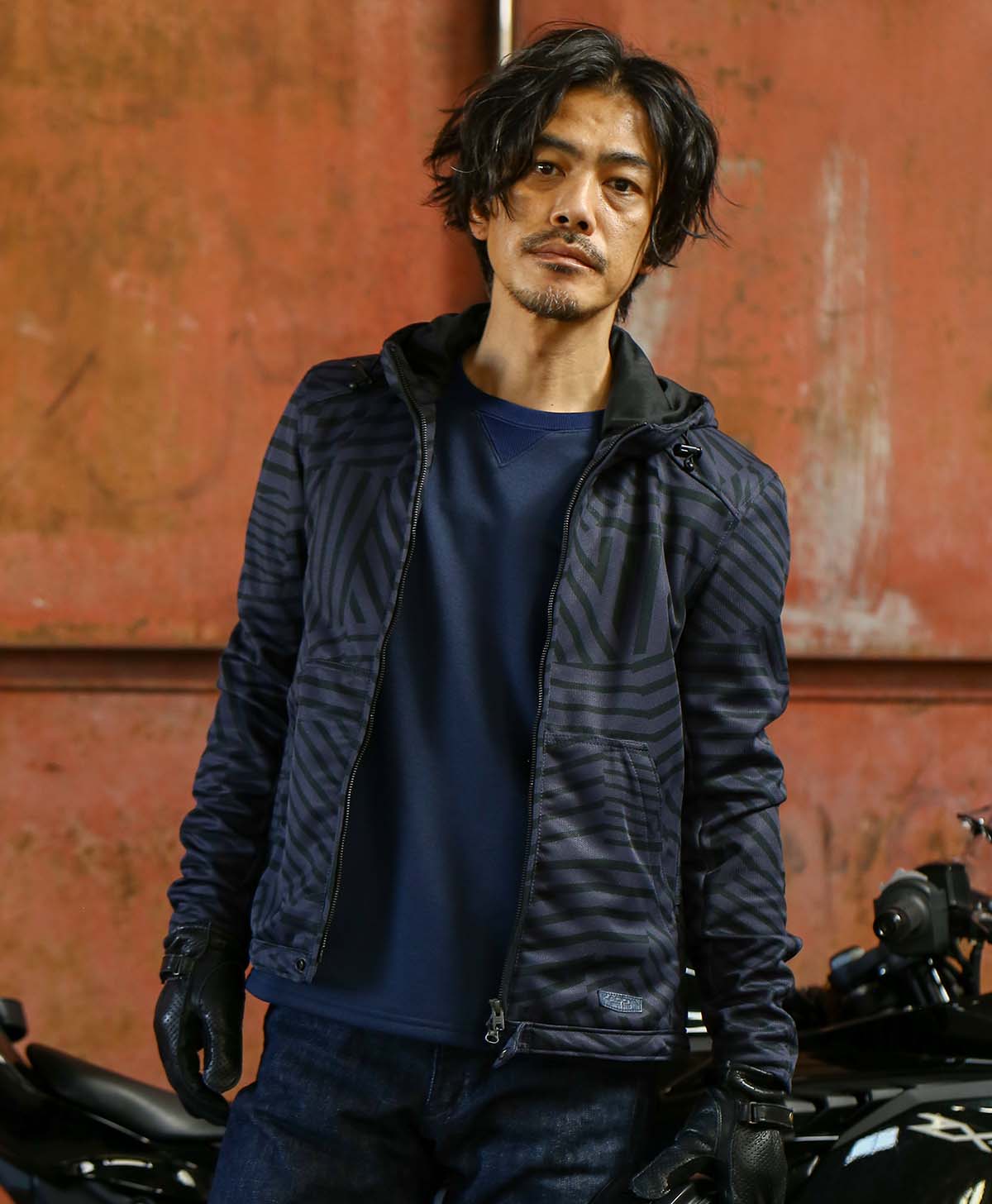 173cm 62kg サイズL