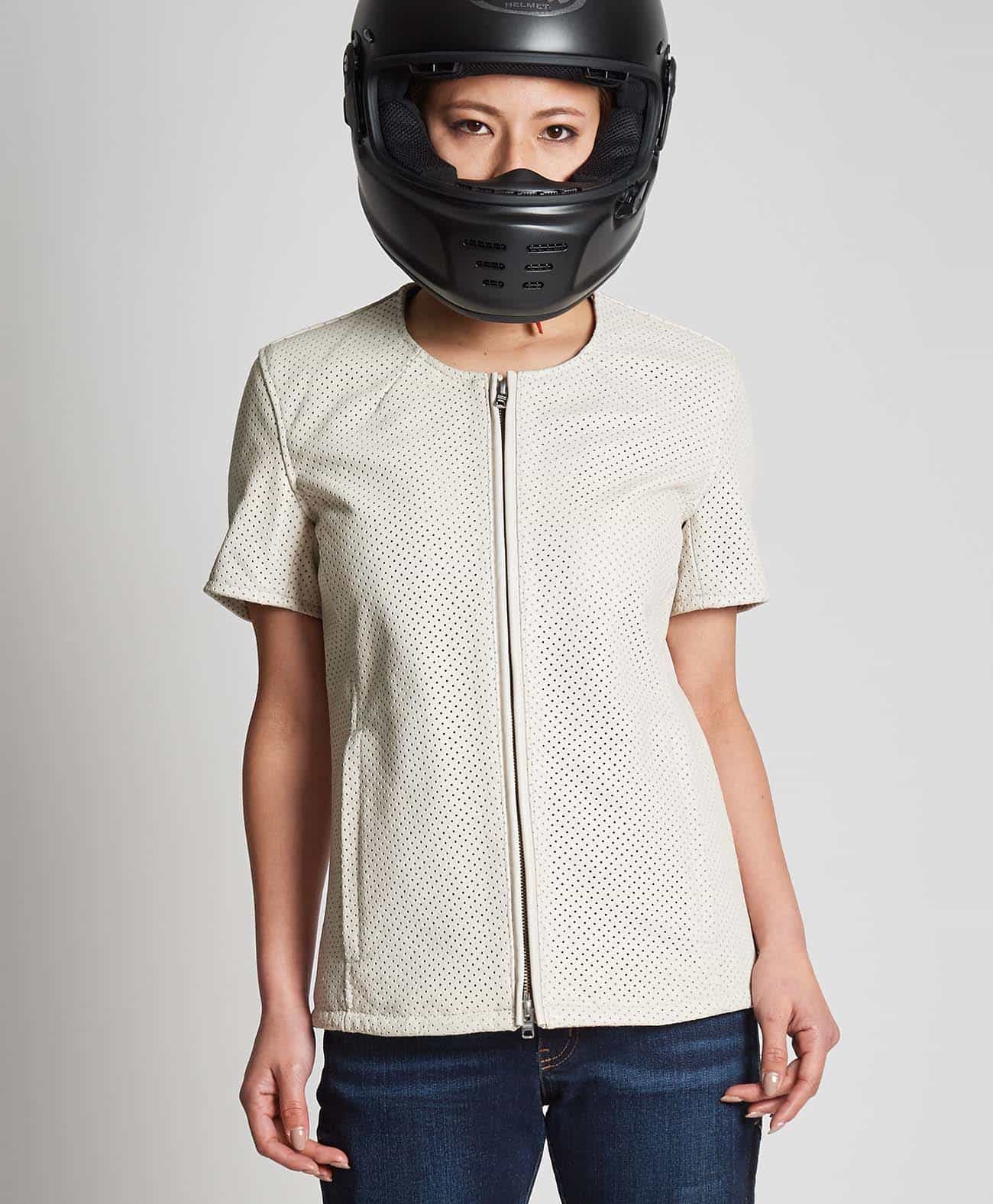159cm 48kg サイズWM Tシャツ着用