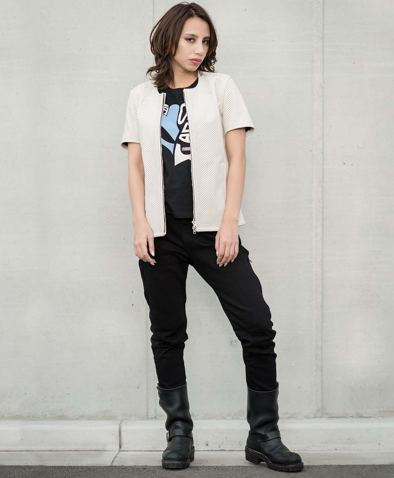 165cm 49kg サイズWM Tシャツ着用
