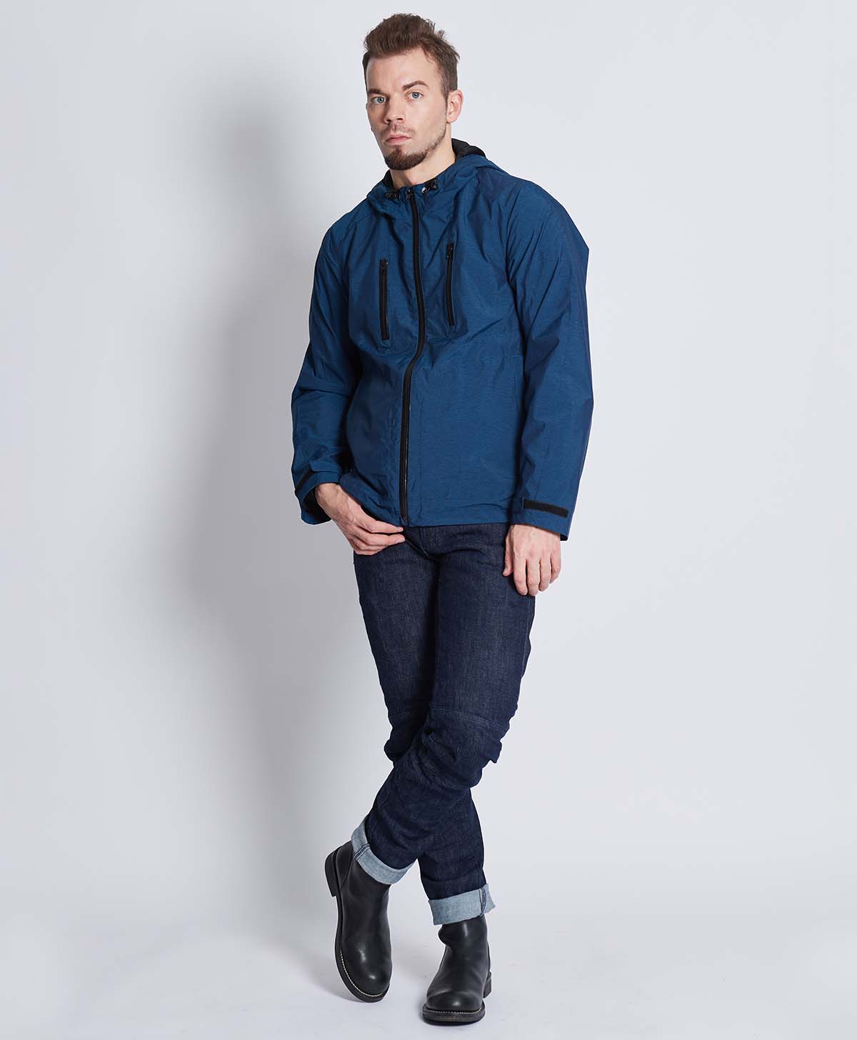 176cm 75kg サイズL Tシャツ着用(パッド入り)