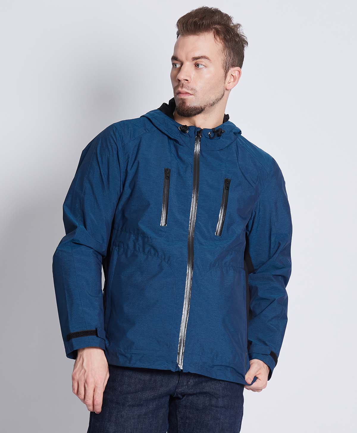 176cm 75kg サイズL Tシャツ着用(パッド入り)