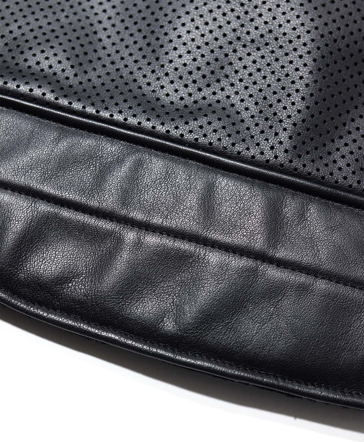 キドニー部には低反発ウレタンを内装