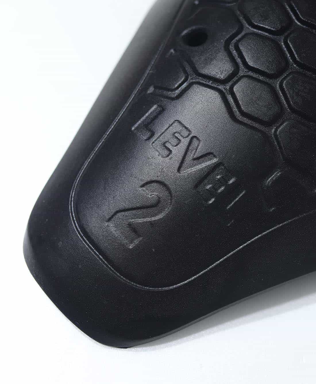 CE SHOULDER PROTECTO / BLACK