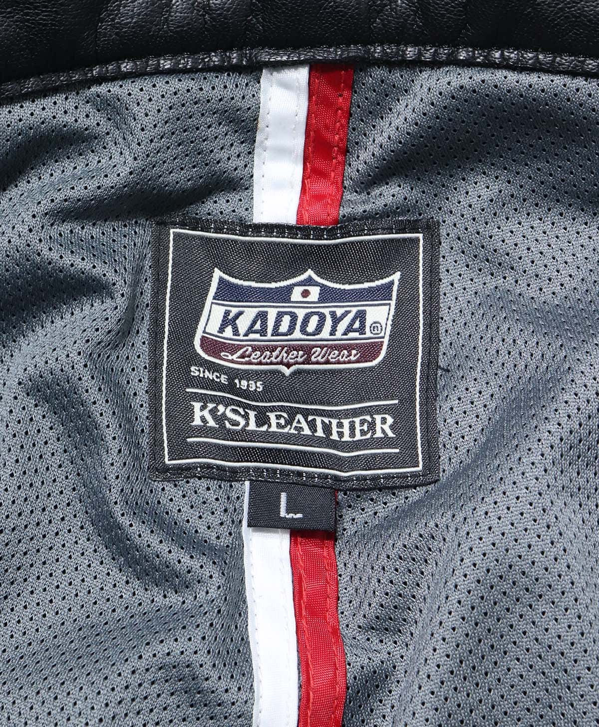 裏地は、ポリエステルメッシュ (COOL DEHYBER)を採用。