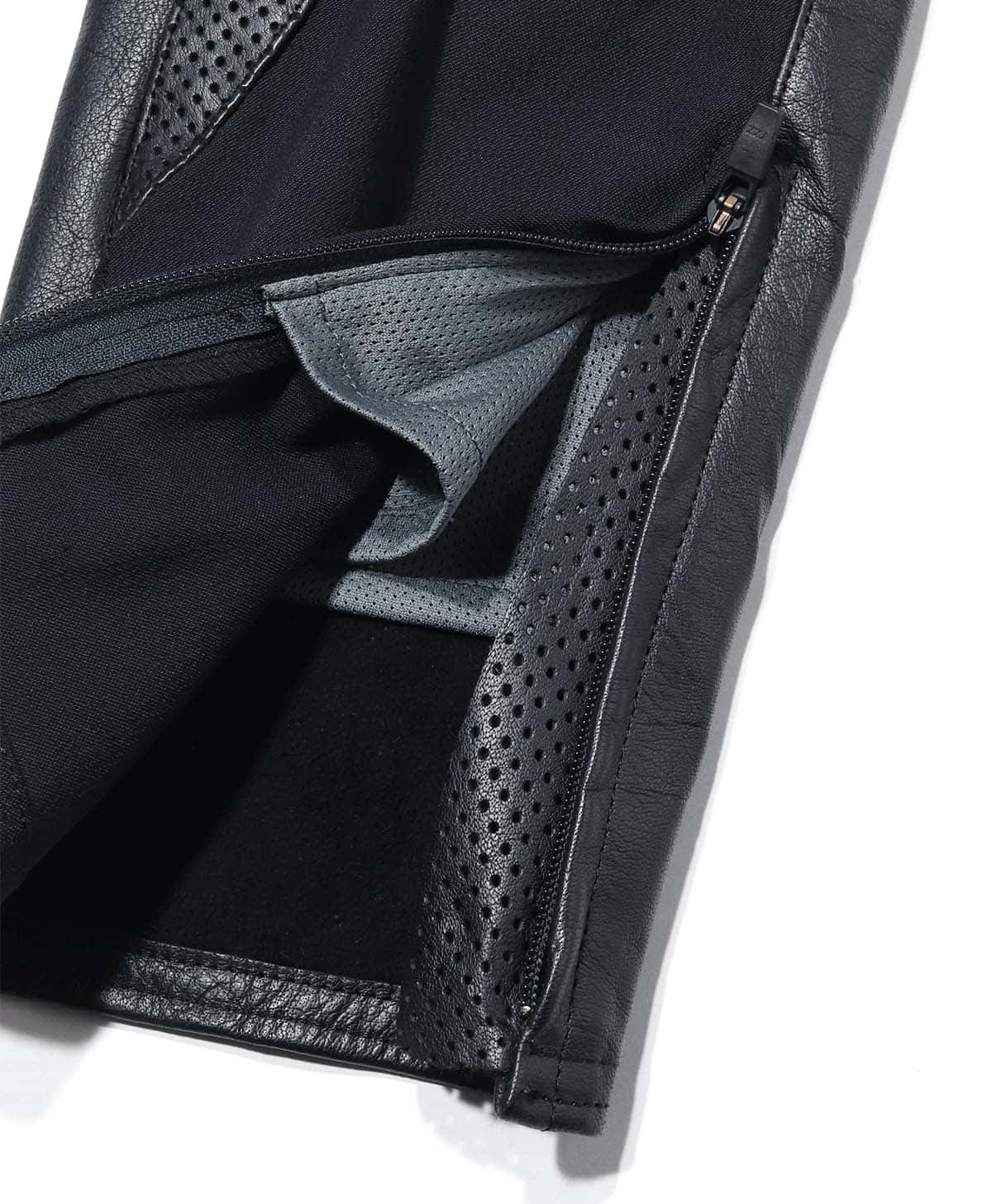 裾にはファスナーを配置し着脱を容易にする。