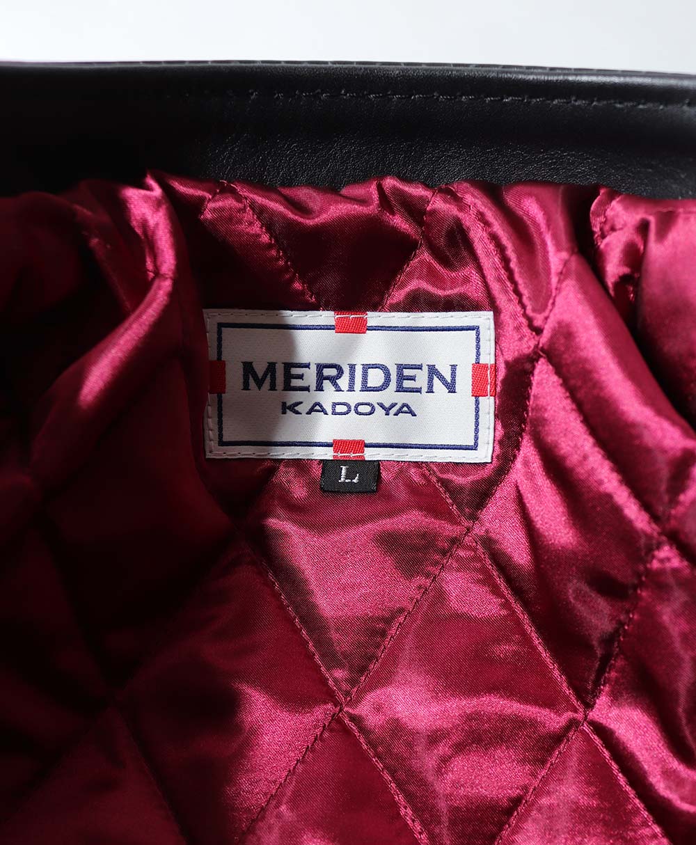 襟元のMERIDENネーム