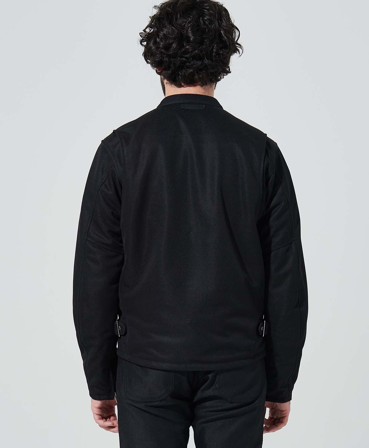 Mr-2 / Negro