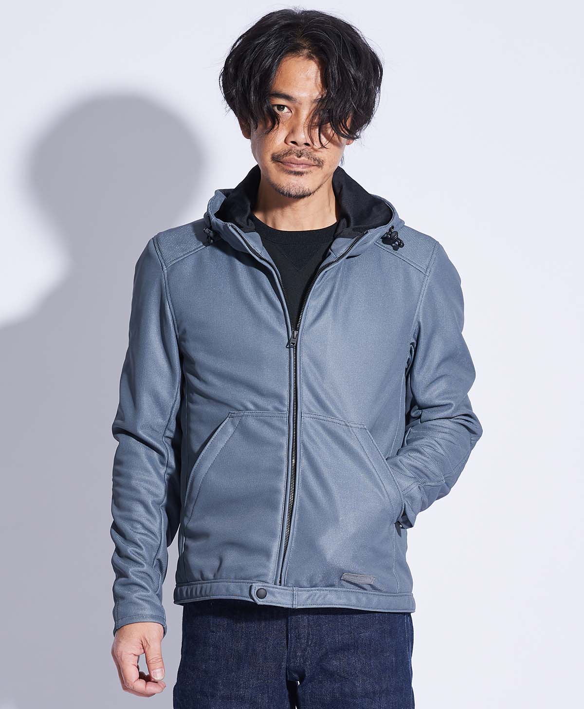 173cm 62kg サイズL Tシャツ着用