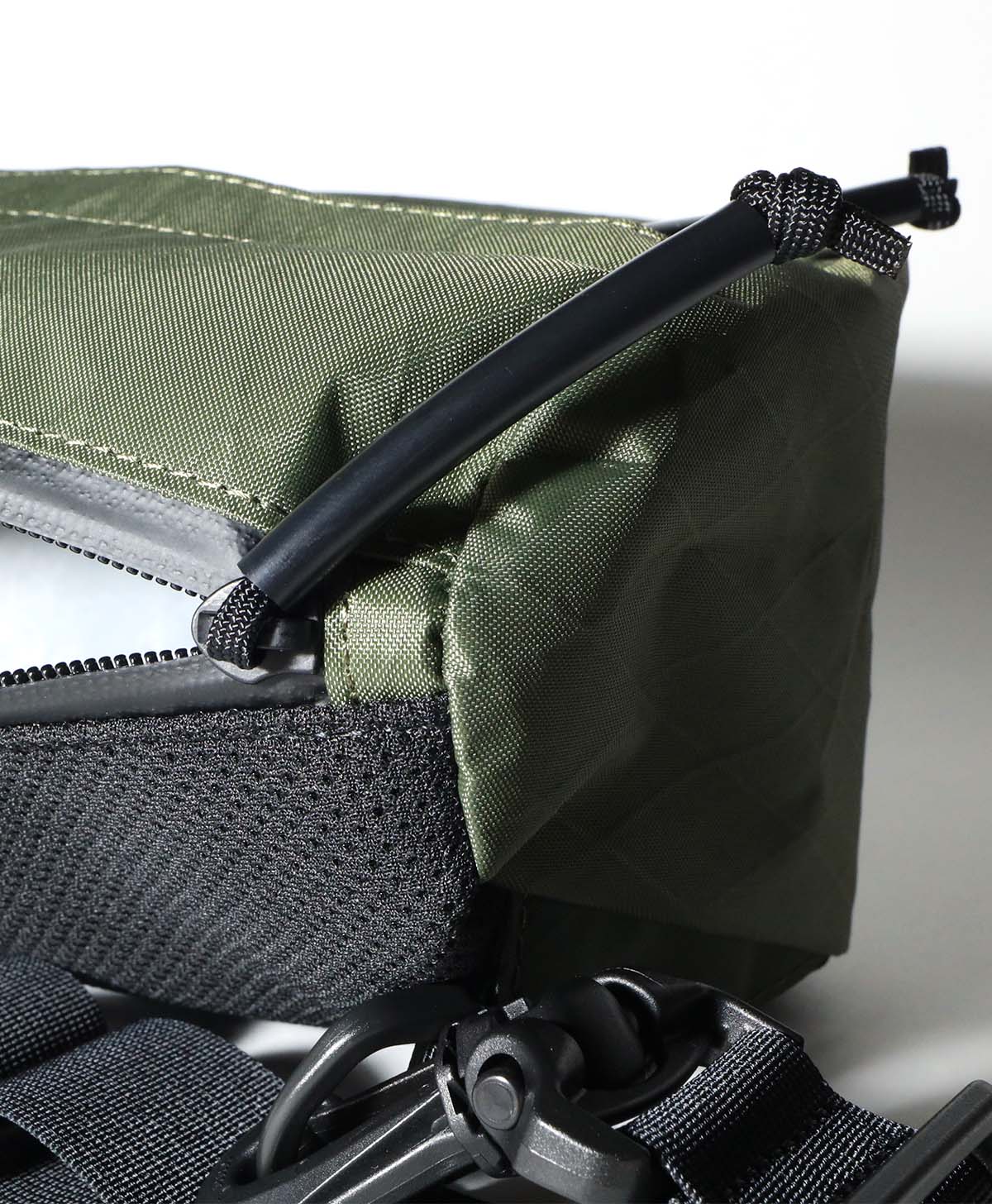RIDES SHOULDER BAG / olive/dark brown