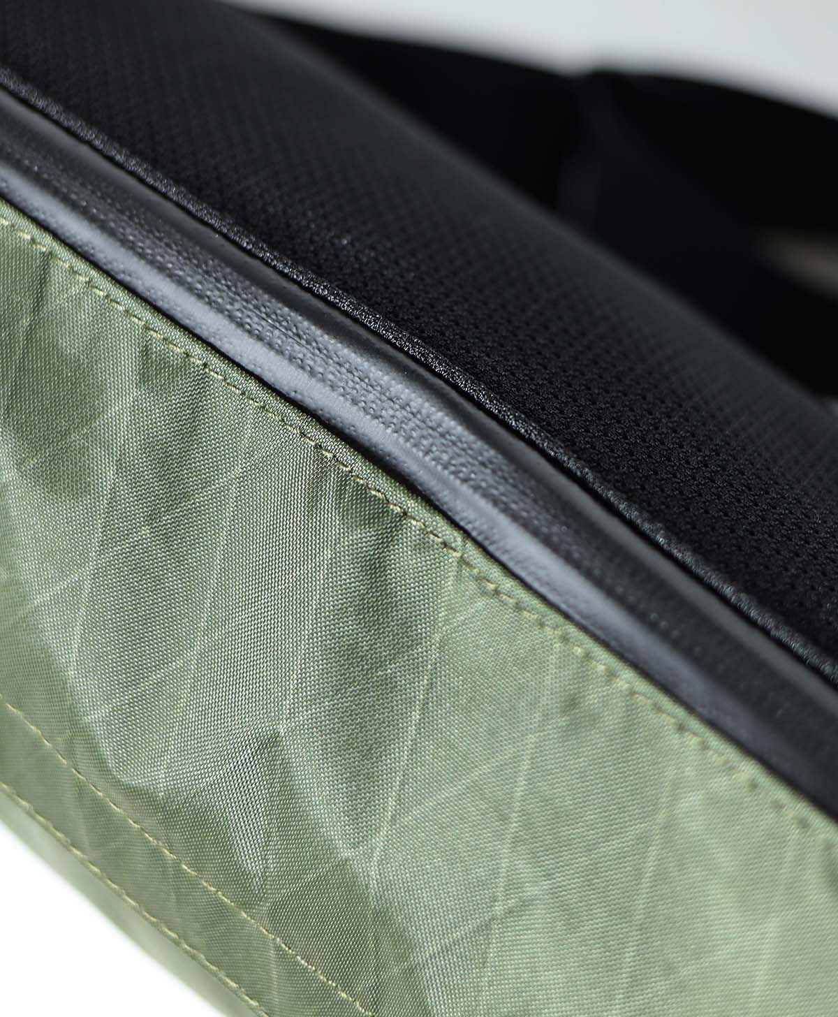 RIDES SHOULDER BAG / olive/dark brown