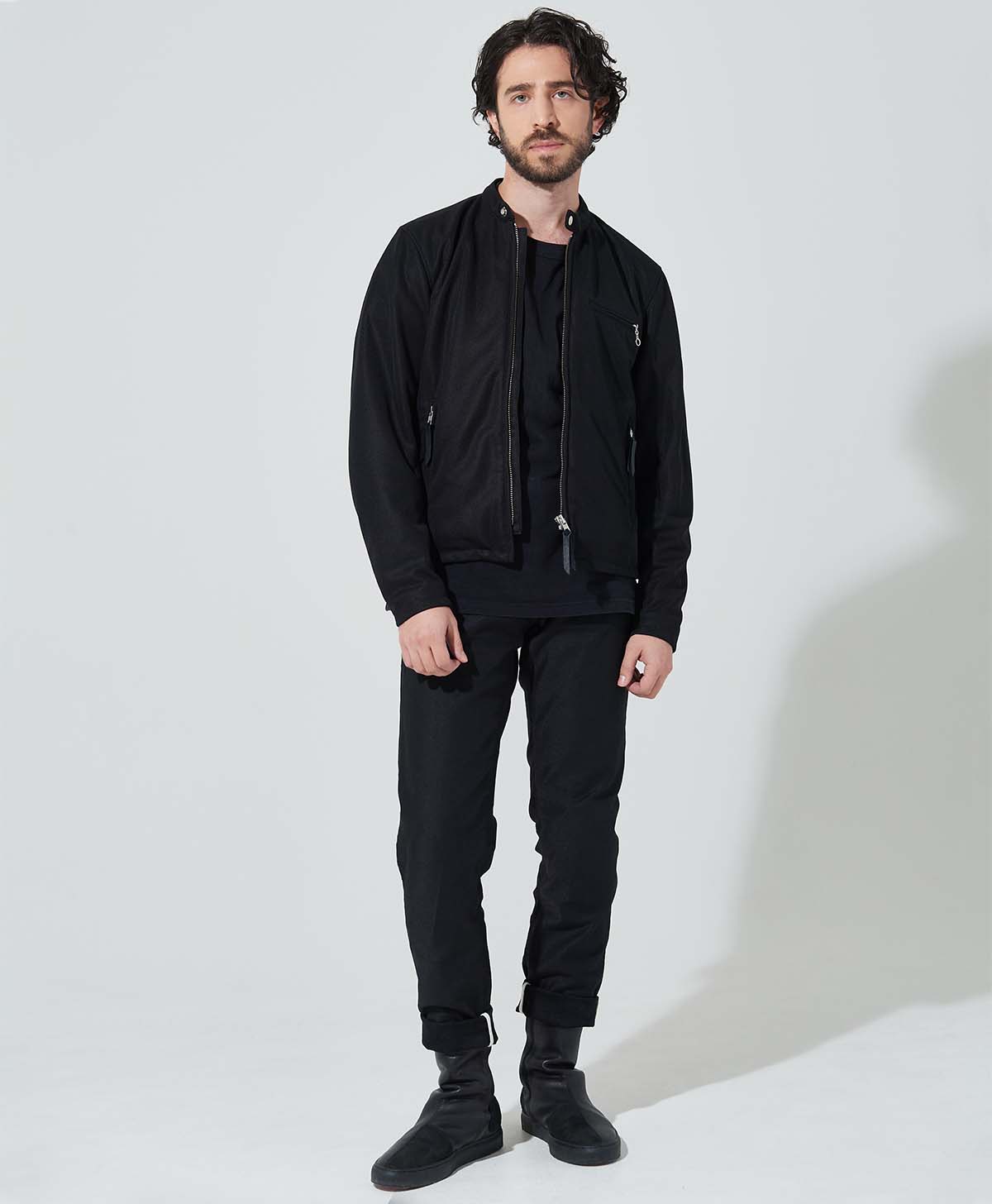 Mr-2 / Negro