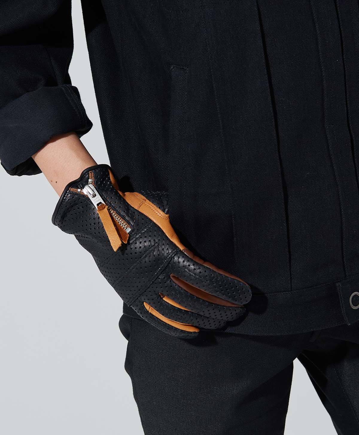 CORSA TRACKER JACKET / BLACK