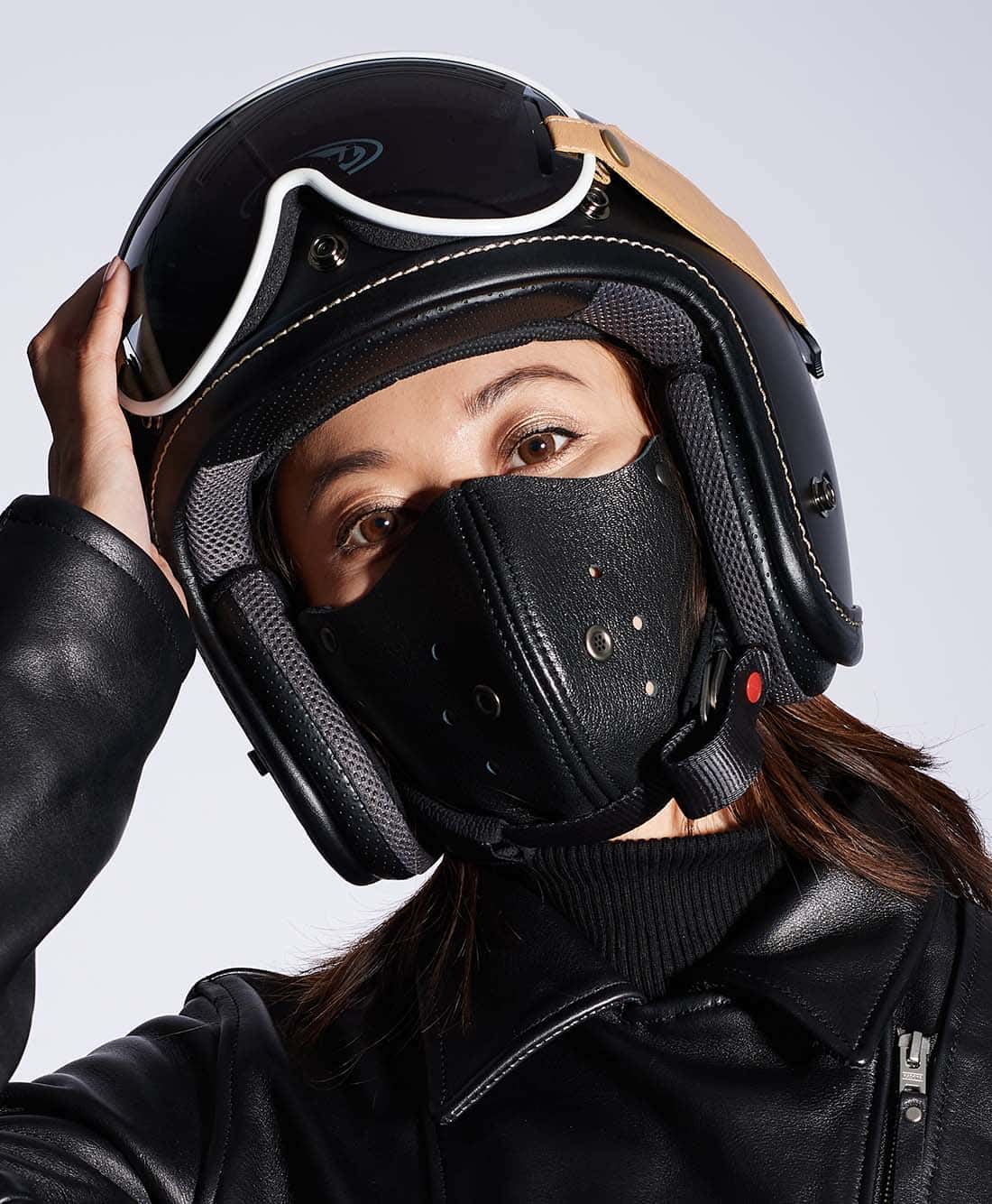 KEEP DISTANCE MASK COVER / BLACK