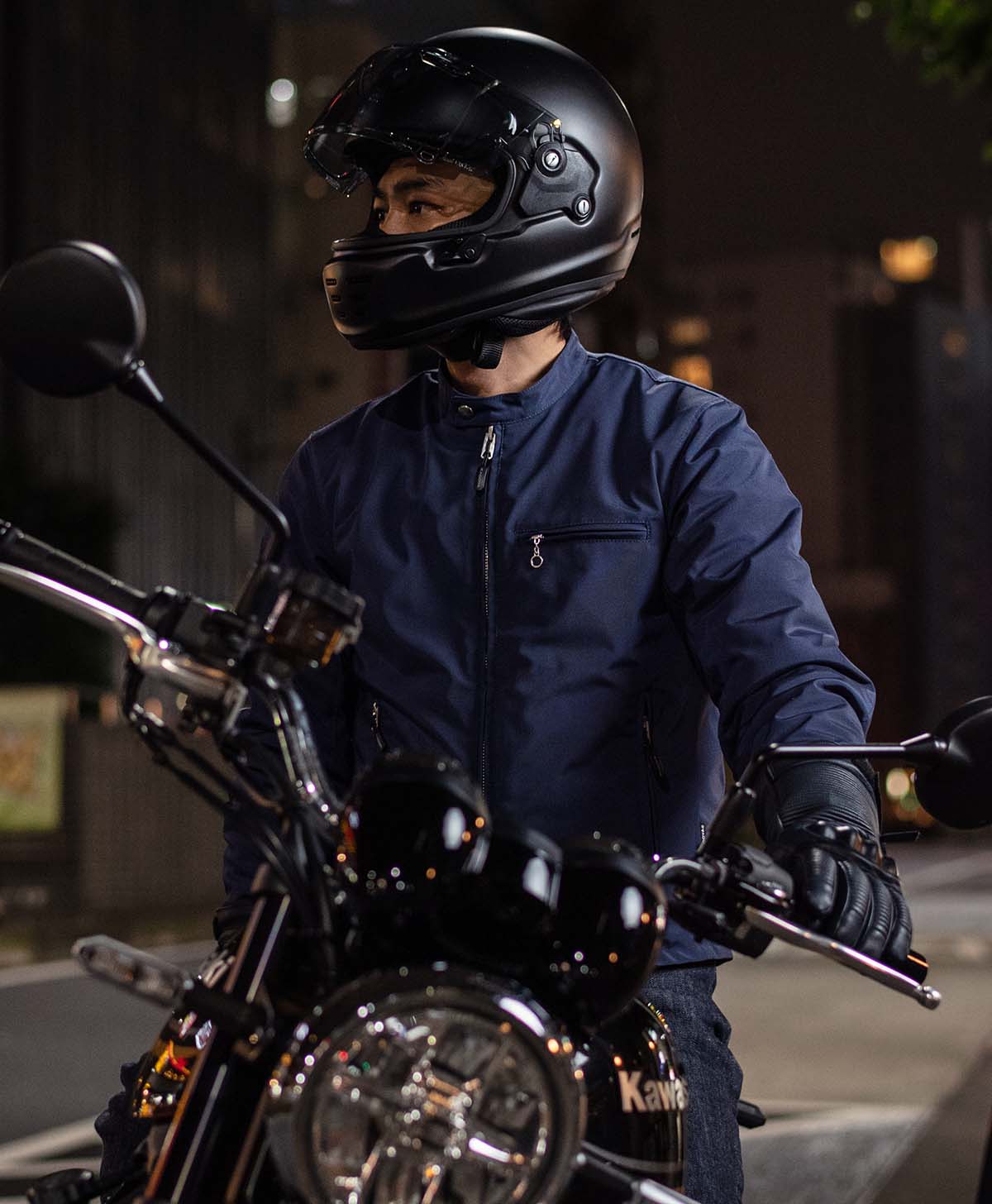 173cm 62kg サイズL Tシャツ着用