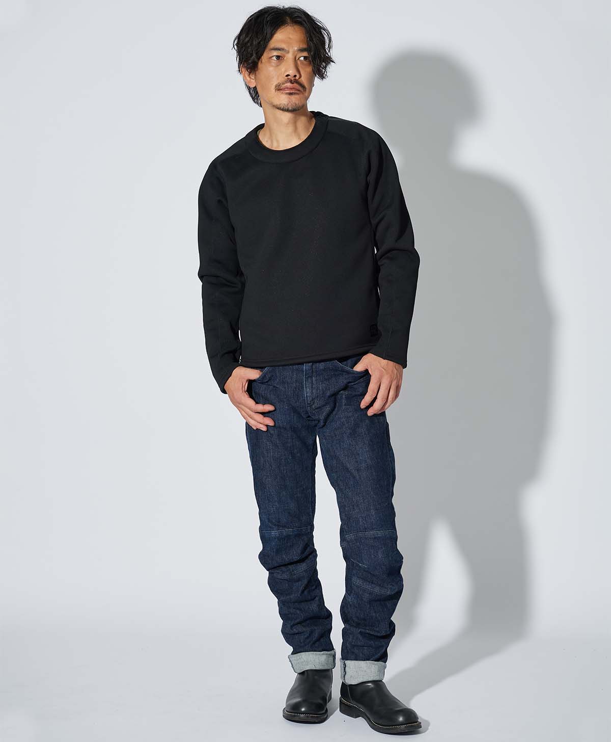 173cm 62kg サイズL /インナー:ロンT