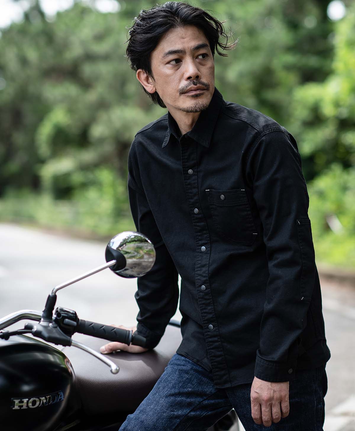 173cm 62kg サイズL /インナー:ロンT