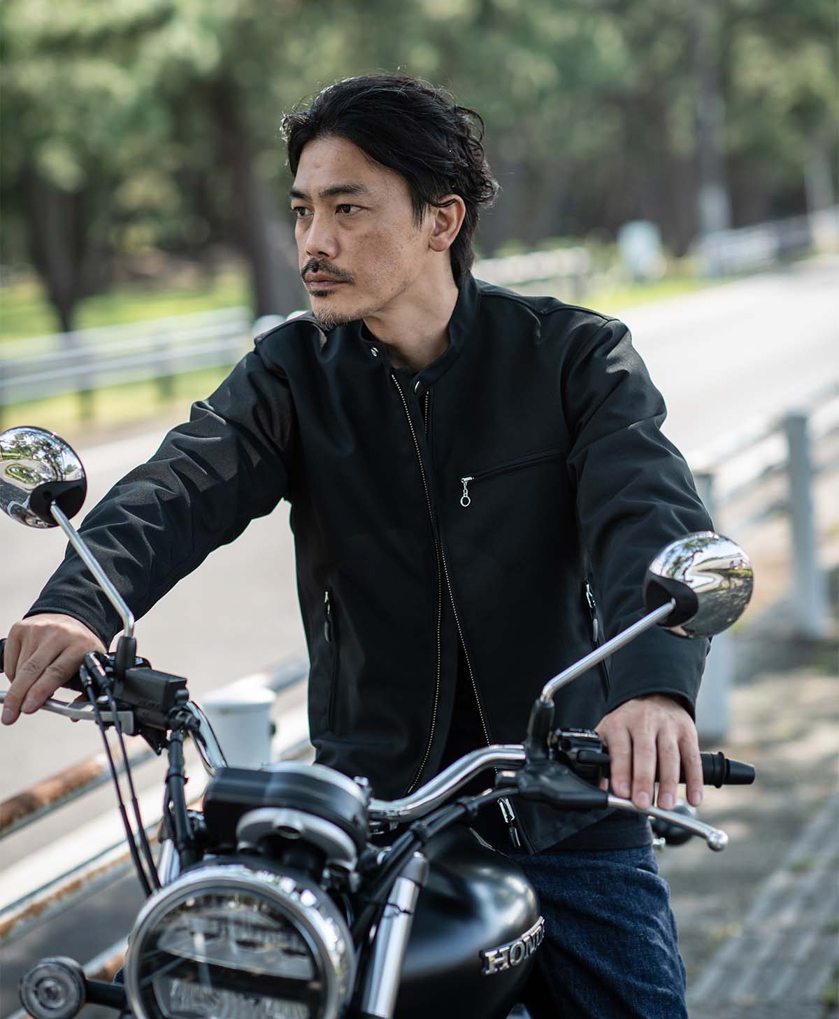 173cm 62kg サイズL Tシャツ着用