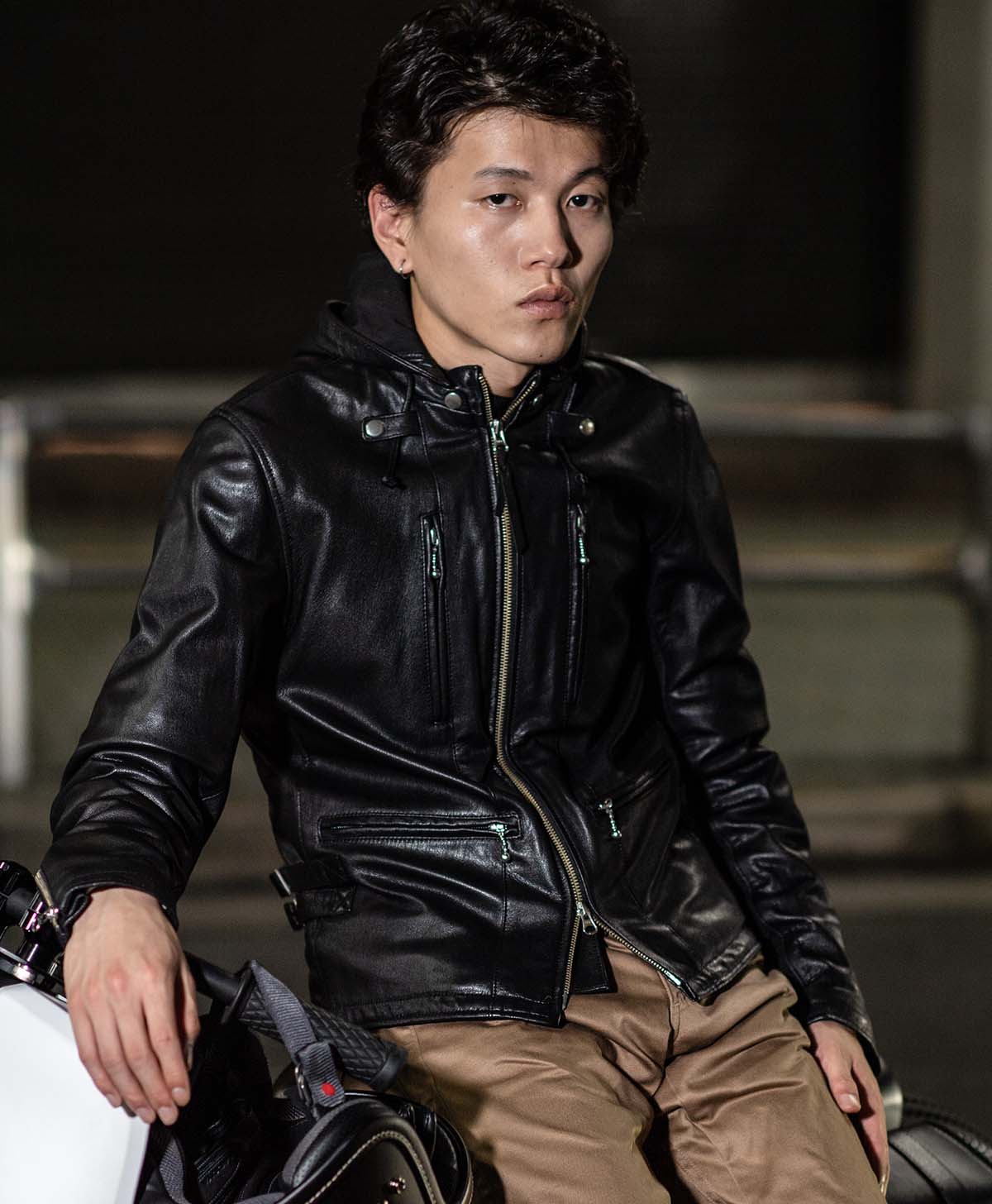 183cm 65kg サイズL Tシャツ着用
