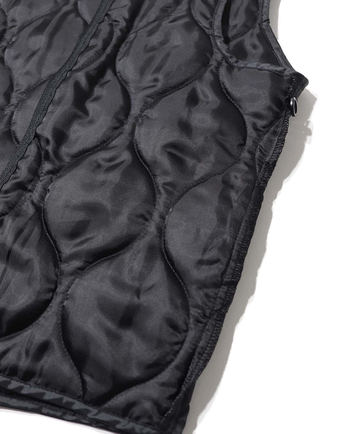高い保温性を誇るcomformax 高機能中綿を封入したキルティングライナー