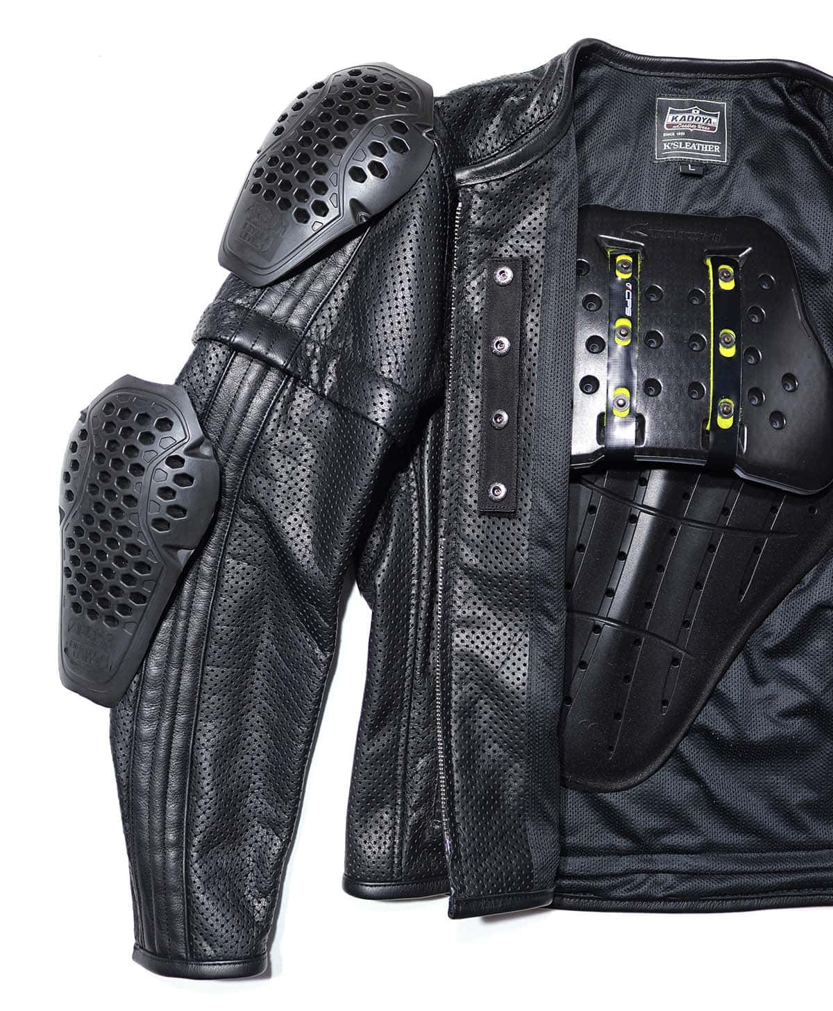 CE PROTECTOR装着用ポケット/胸部プロテクター脱着可能テープを配置 (パット類は別売)