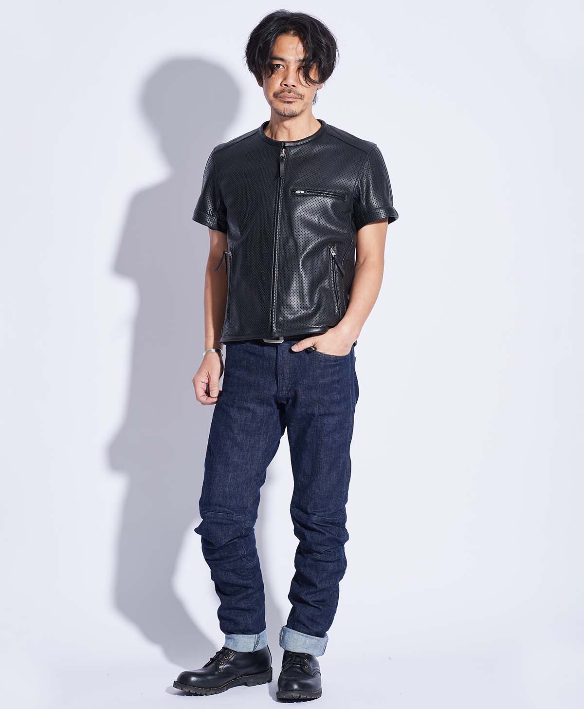 173cm 62kg サイズL Tシャツ着用