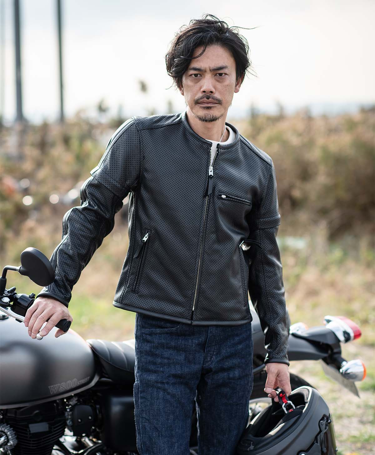 173cm 62kg サイズL Tシャツ着用