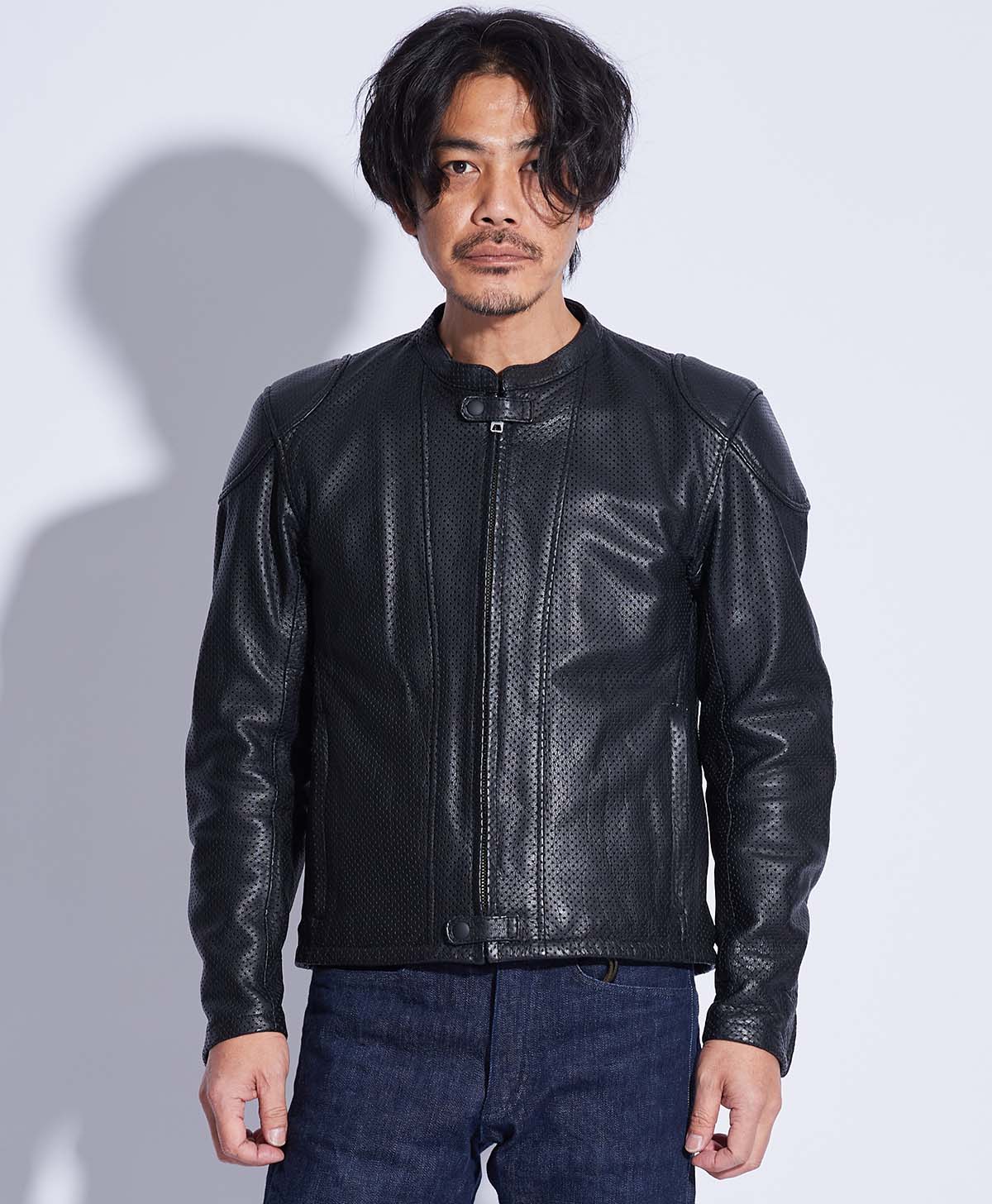 173cm 62kg サイズL Tシャツ着用