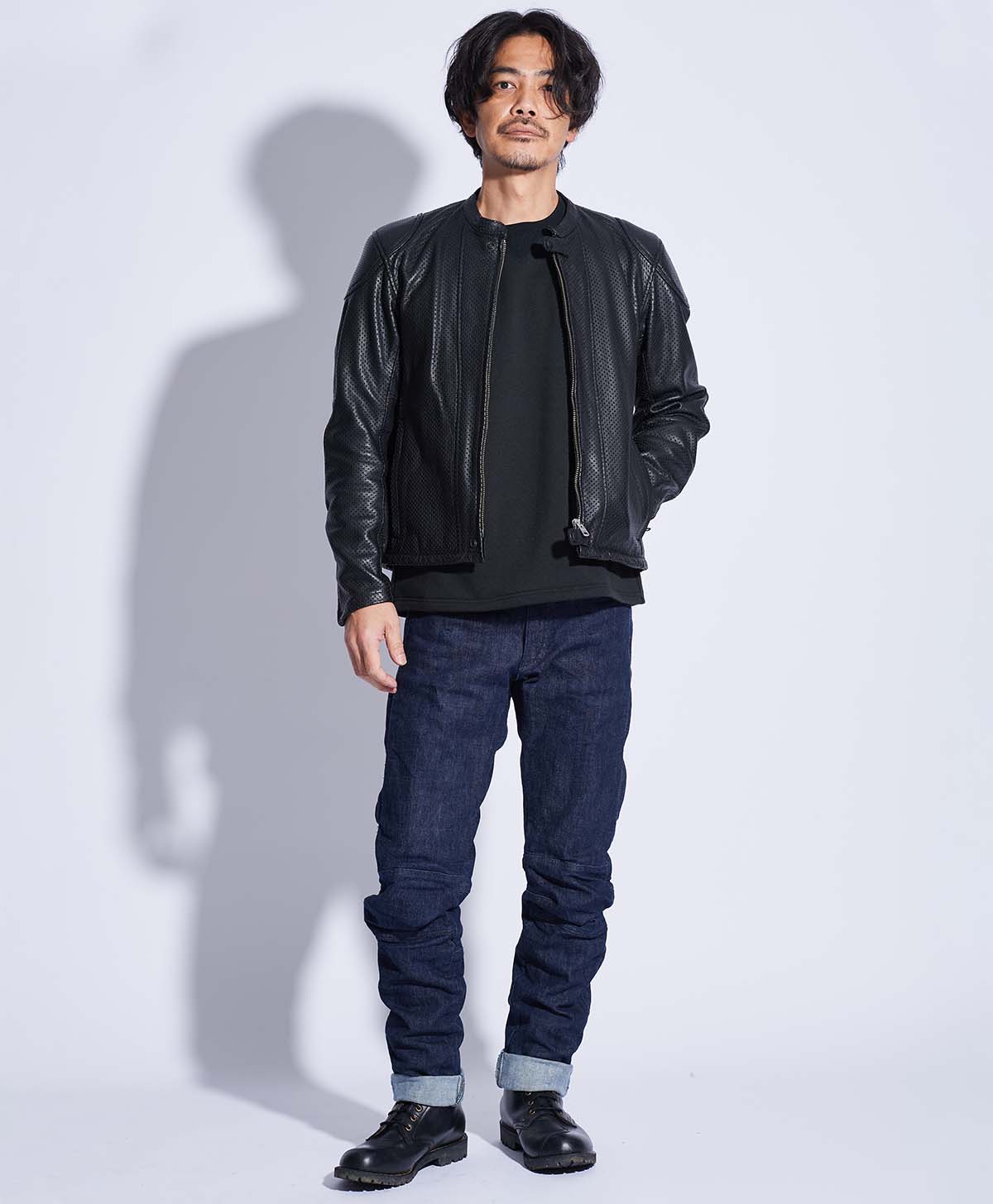 173cm 62kg サイズL Tシャツ着用