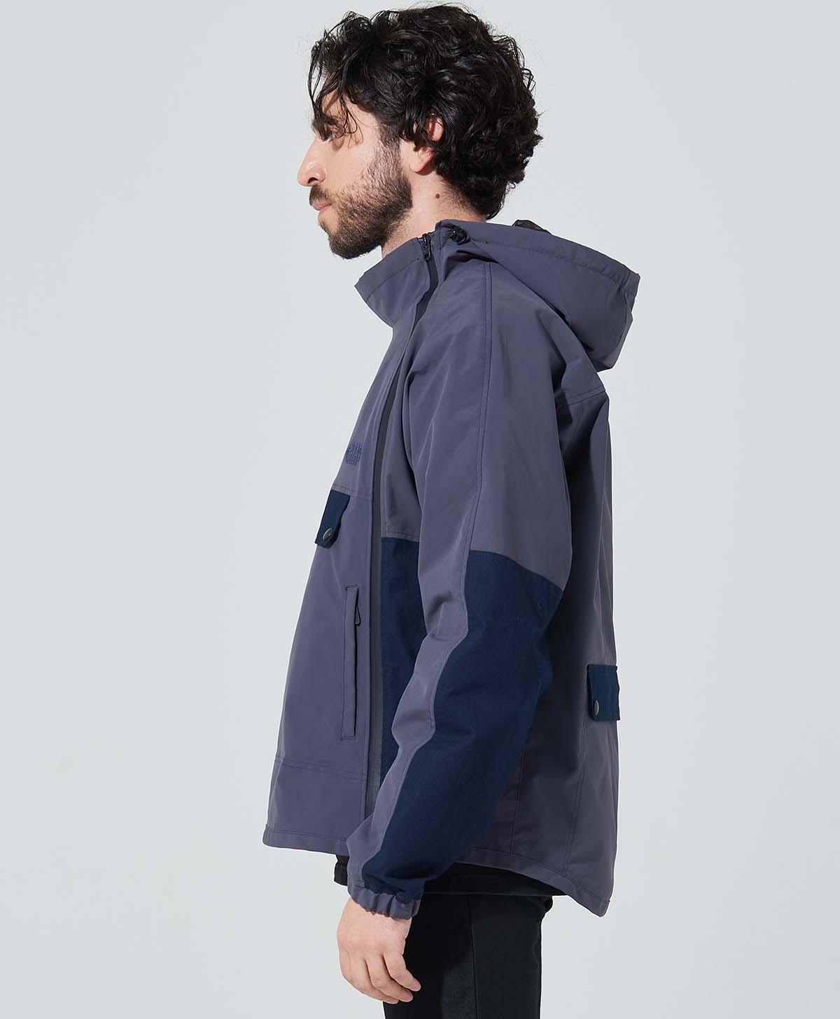 H175 B89 W78 サイズL Tシャツ着用