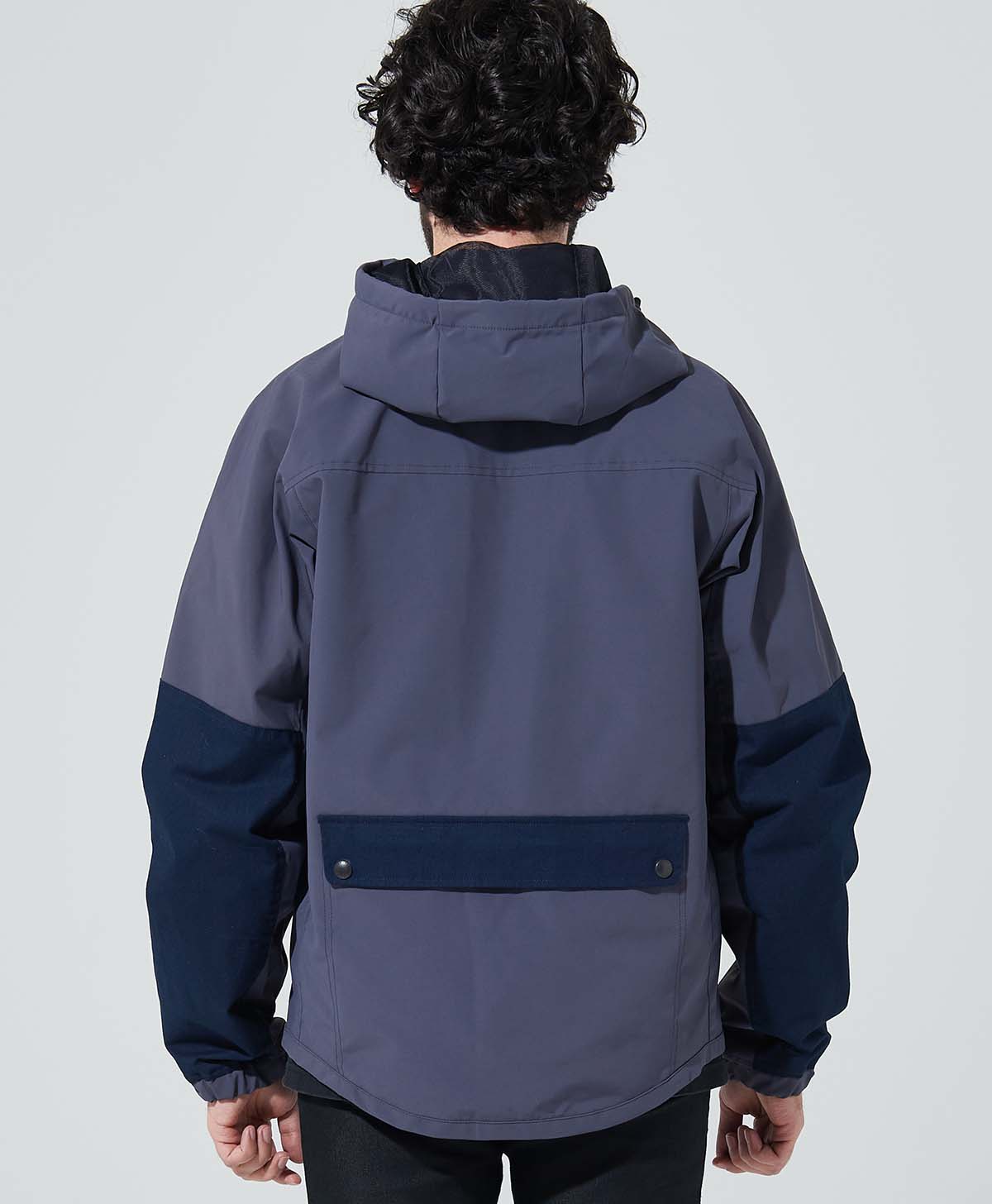 H175 B89 W78 サイズL Tシャツ着用