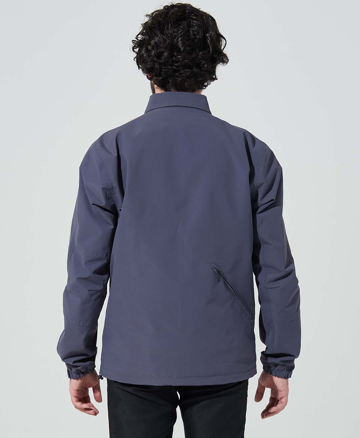 H175 B89 W78 サイズL Tシャツ着用