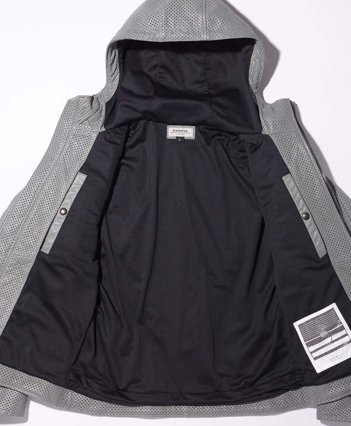 裏地には吸汗速乾性のメッシュ生地を採用