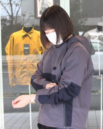 ROUND ZIP ANORAK