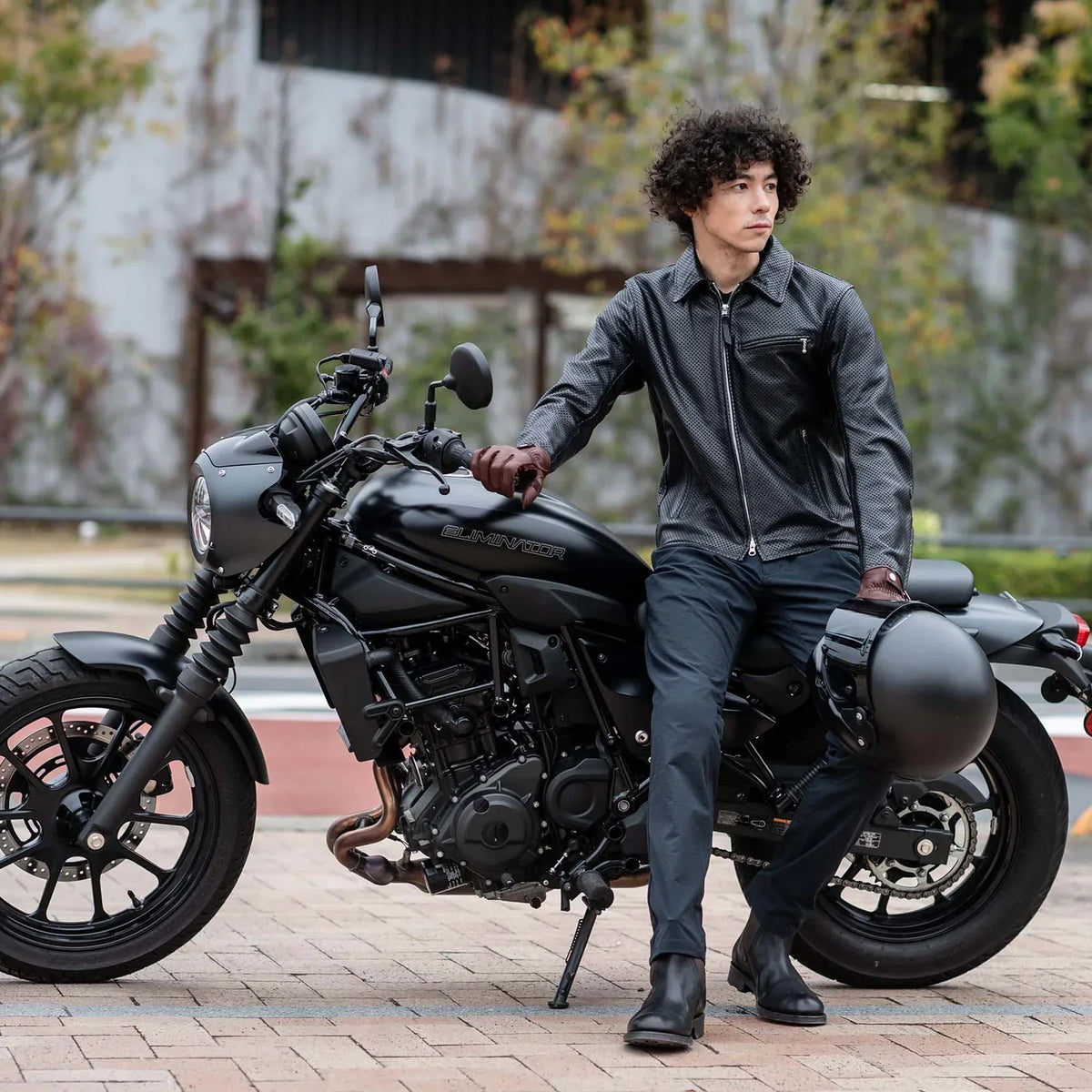 通気性に優れた夏用レザージャケット 通気性に優れた夏用レザージャケット