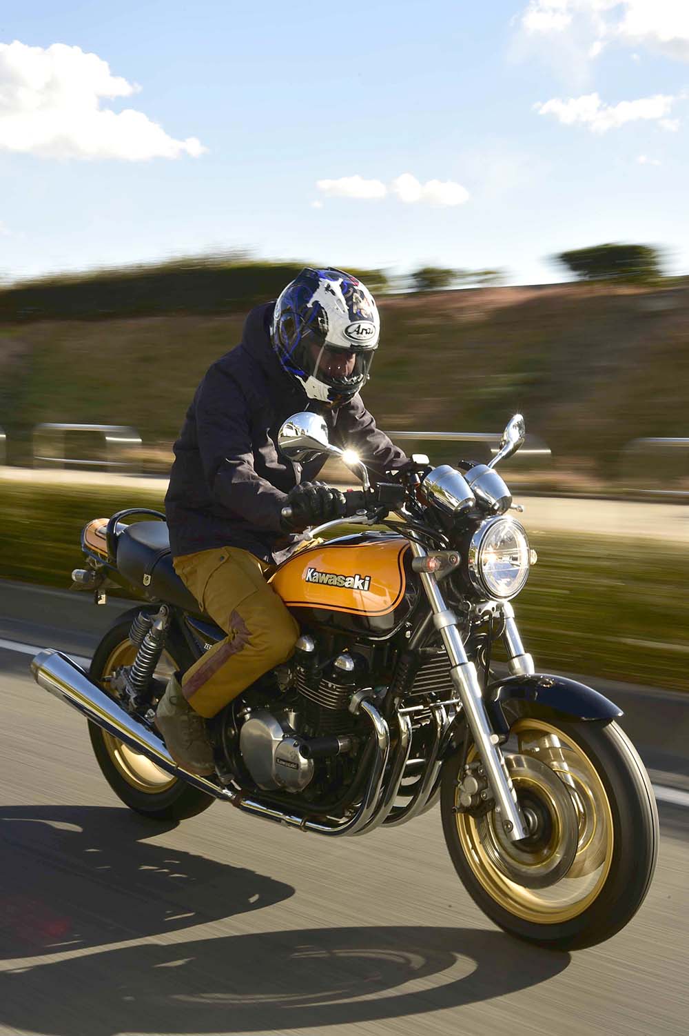 RIDE ON BIKE MAGAZINE Vol.7 ハイスペック・カジュアルライド