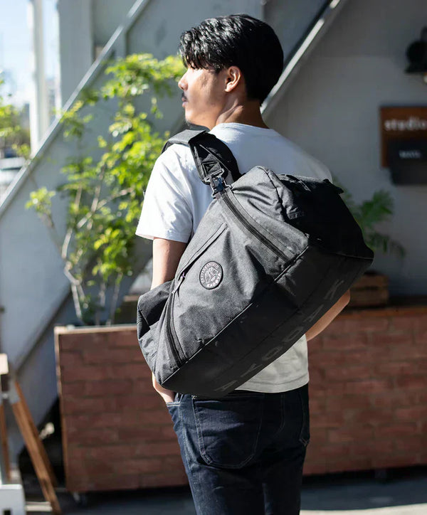 乗車時の機能美と、日常に寄り添う利便性を追求したバッグシリーズ