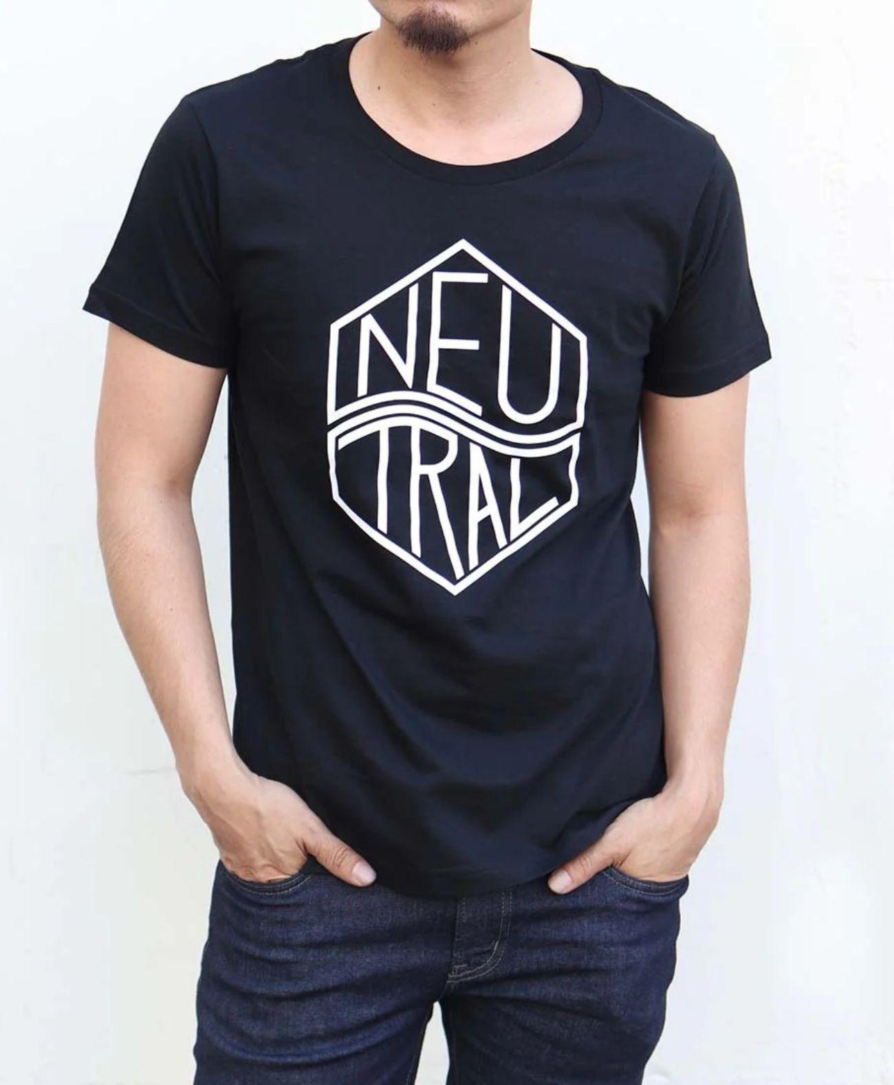 Neutral original-t / negro