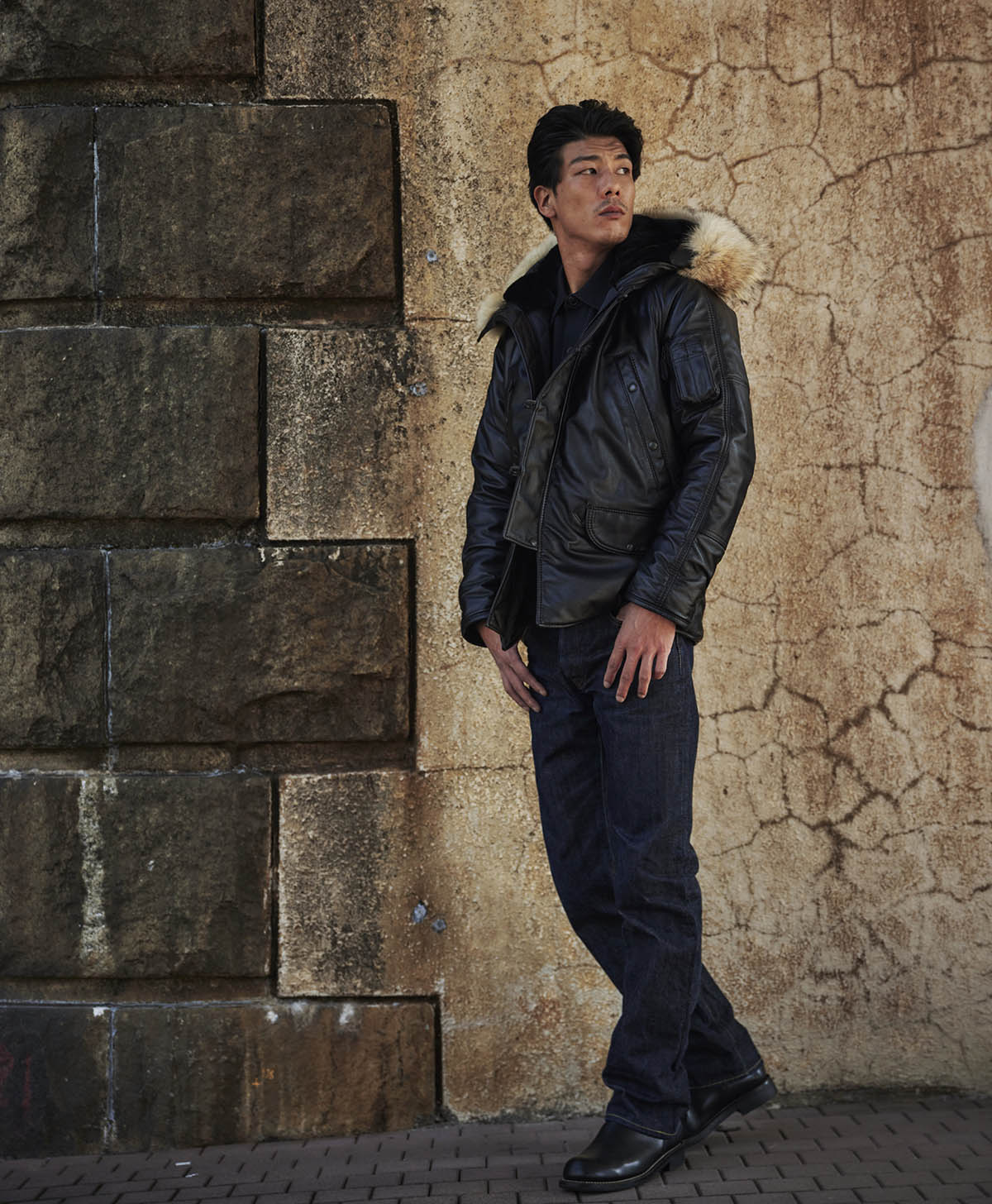 H185 B93 W72 サイズL 着用