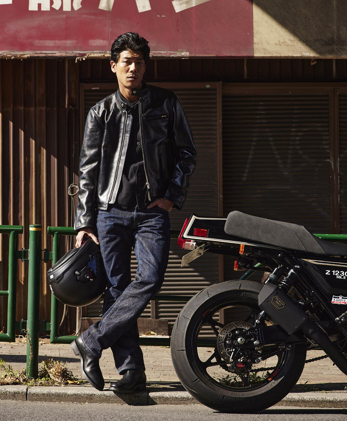 H185 B93 W72 サイズL 着用