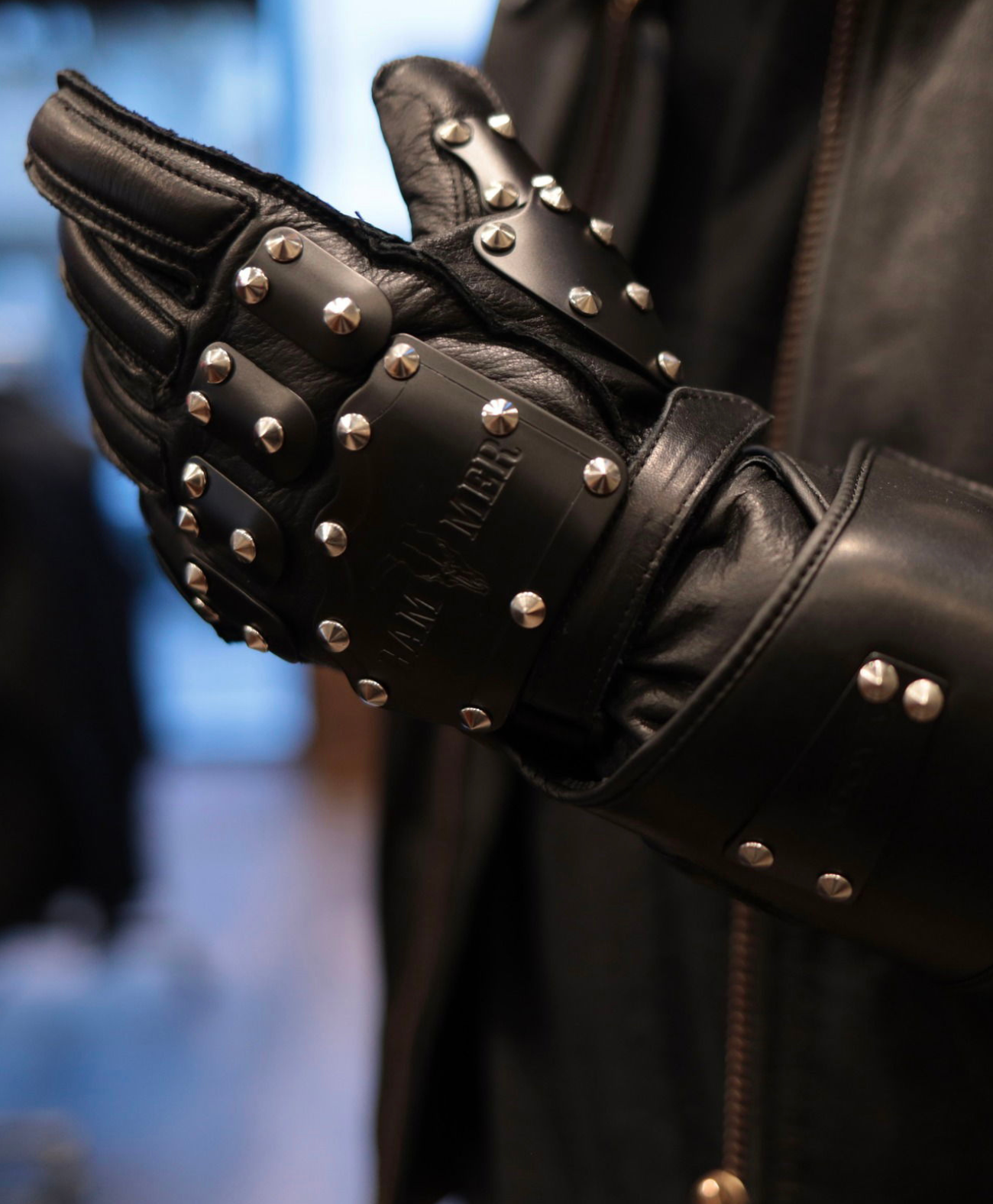 WTAPS ダブルタップス レザーグローブGLOVE. LEATHER. COW 希少 WTAPS GLOVE LEATHER COW グローブ レザー 手袋 カテゴリー