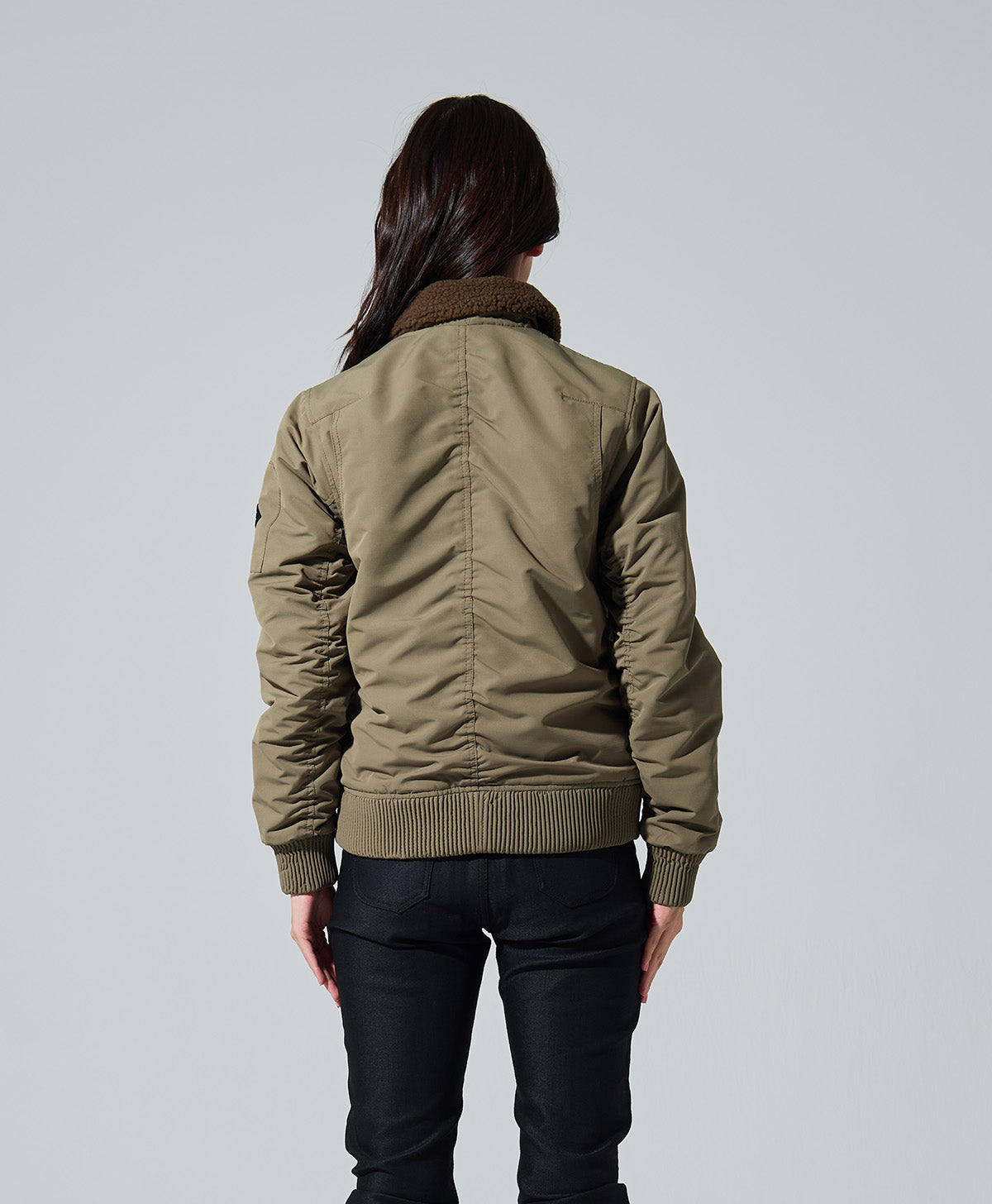 H167 B79 W59 H86 サイズWM Tシャツ着用