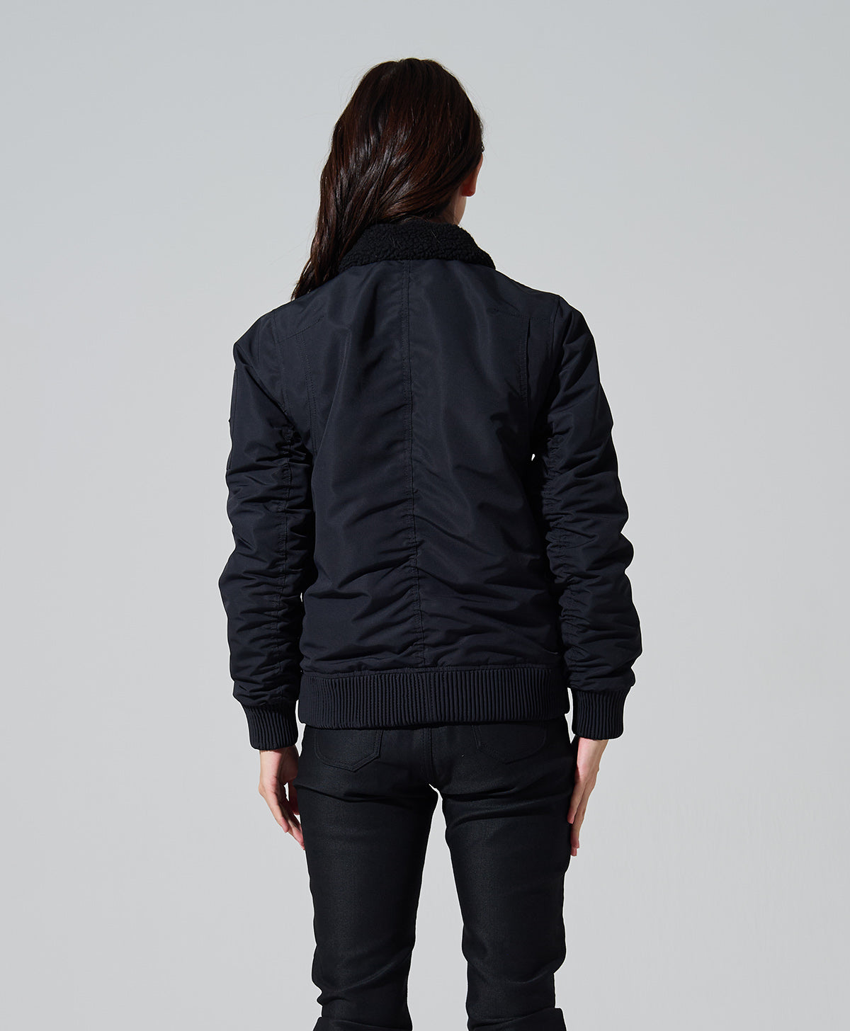 H167 B79 W59 H86 サイズWM Tシャツ着用