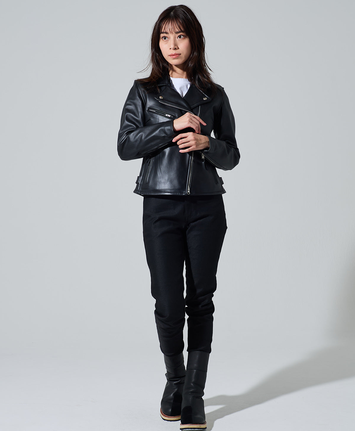 H167 B79 W59 H86 サイズWM Tシャツ着用