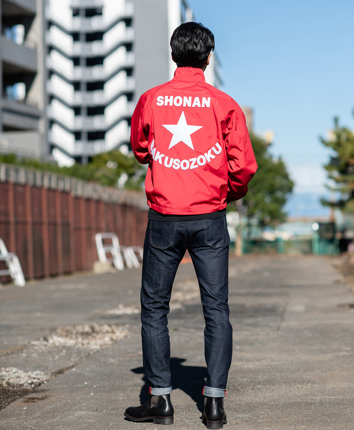 H185 B93 W72 サイズL 着用