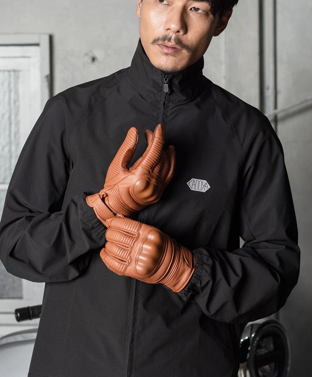 H185 B93 W72 サイズL 着用