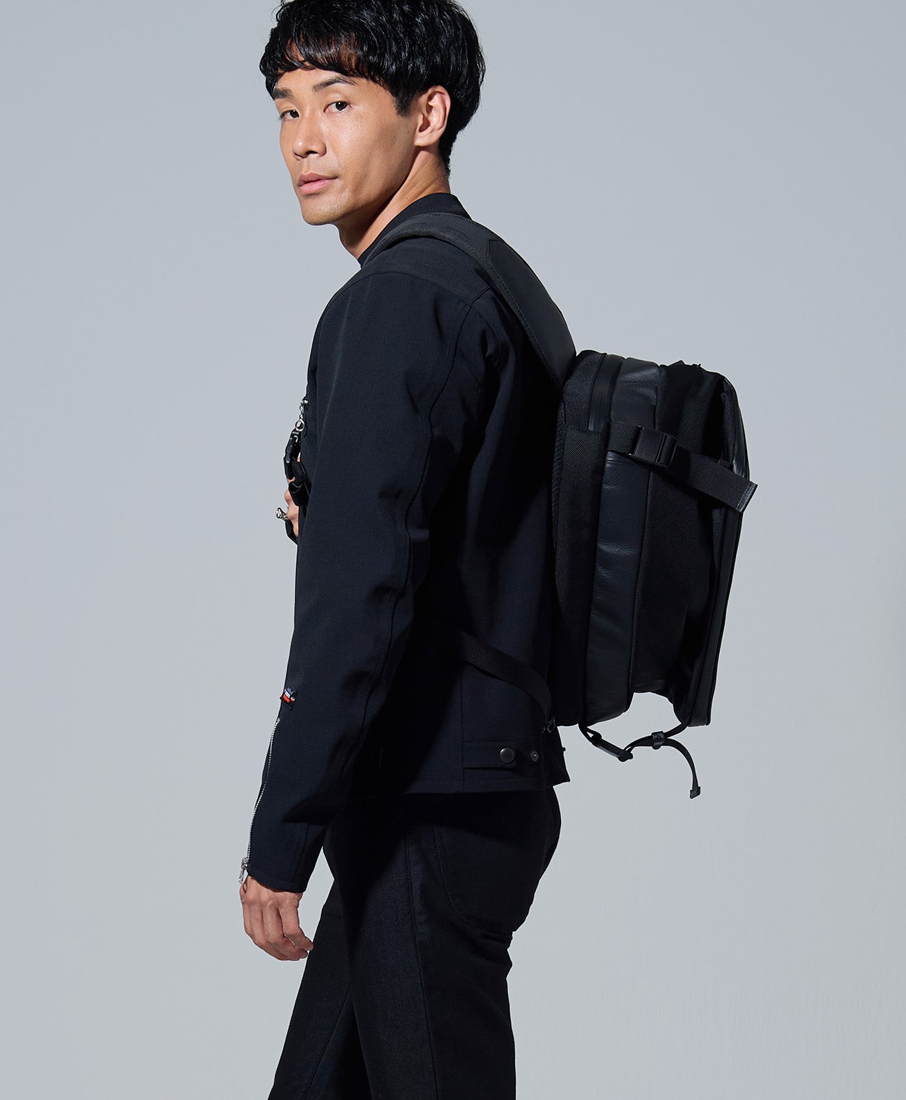 RIDERS SLING BAG